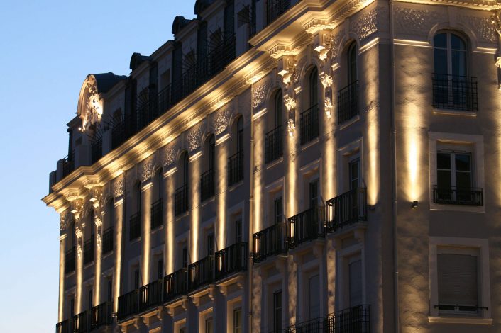 facade grand hotel 2